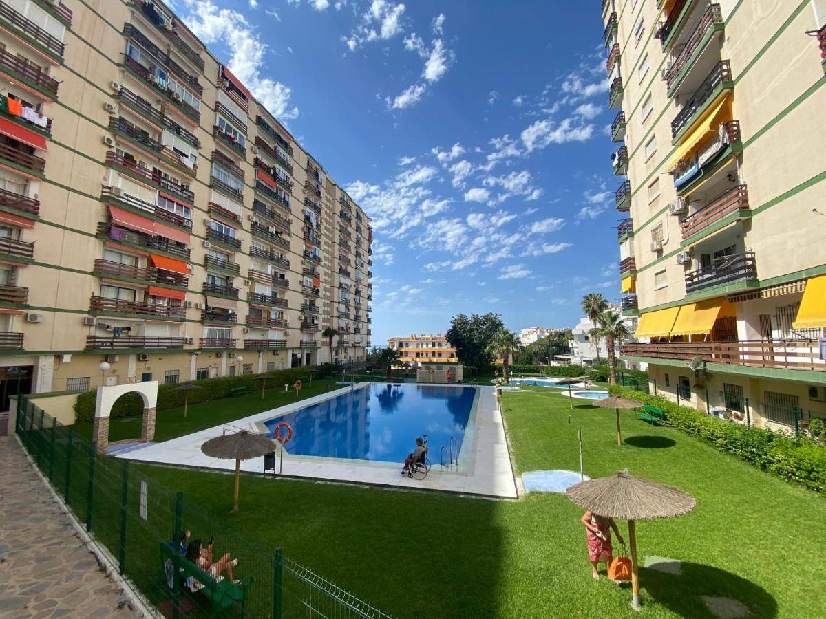 Apartamentos Naciones Playa, La Paloma Benalmádena Exteriör bild